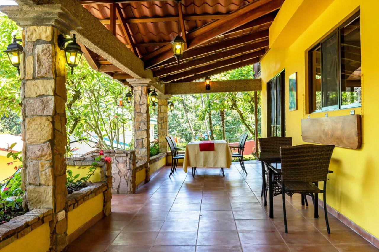 La Terraza Guest House B&B Grecia Exterior photo